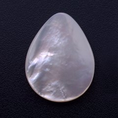 Forma de gota em Madreprola - 25 x 20 mm