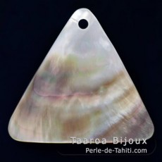 Forma tringulo em Madreprola do Tahiti - 40 x 44 mm